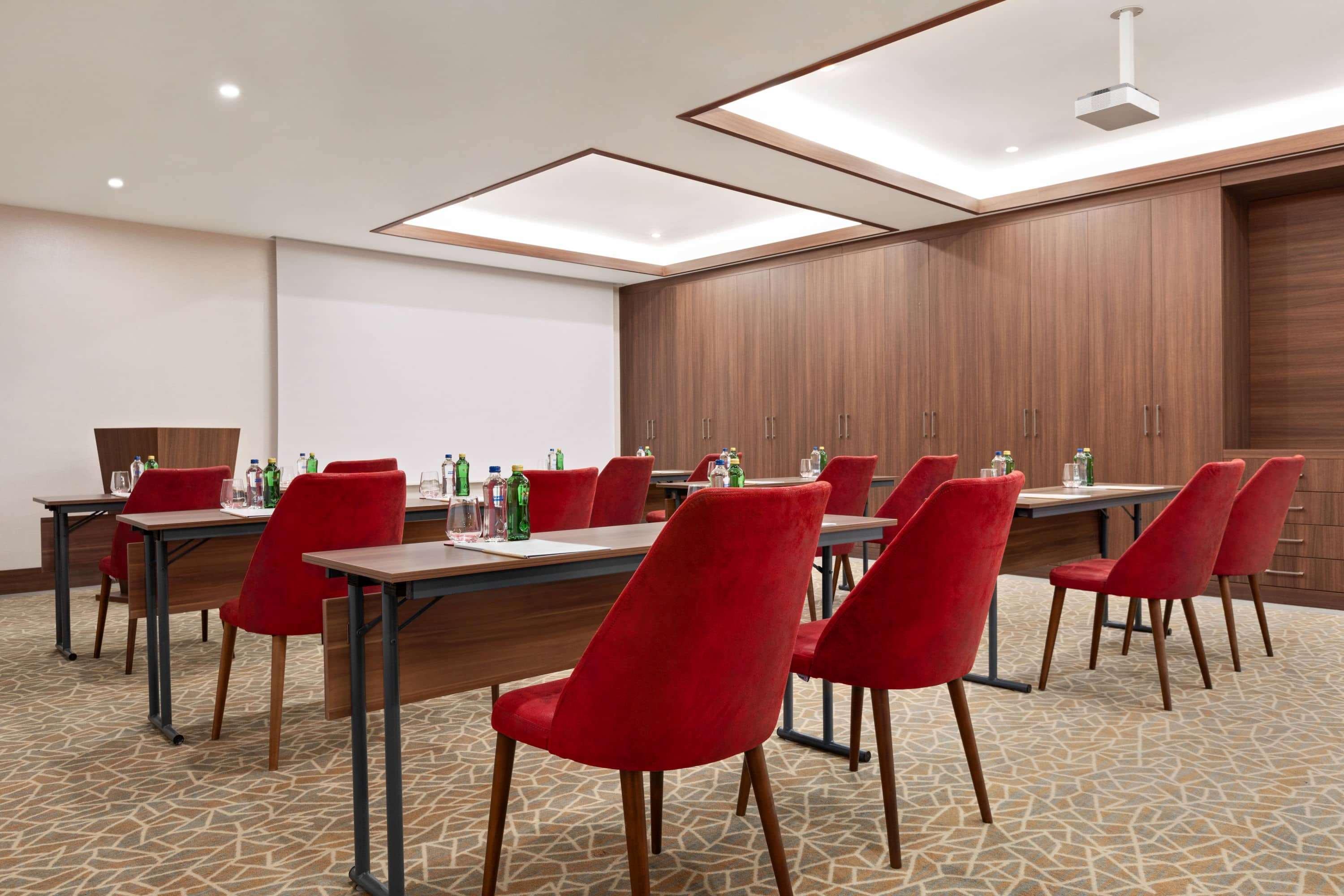 Hotel Ramada By Wyndham Beylikduzu Istanbul Exterior foto