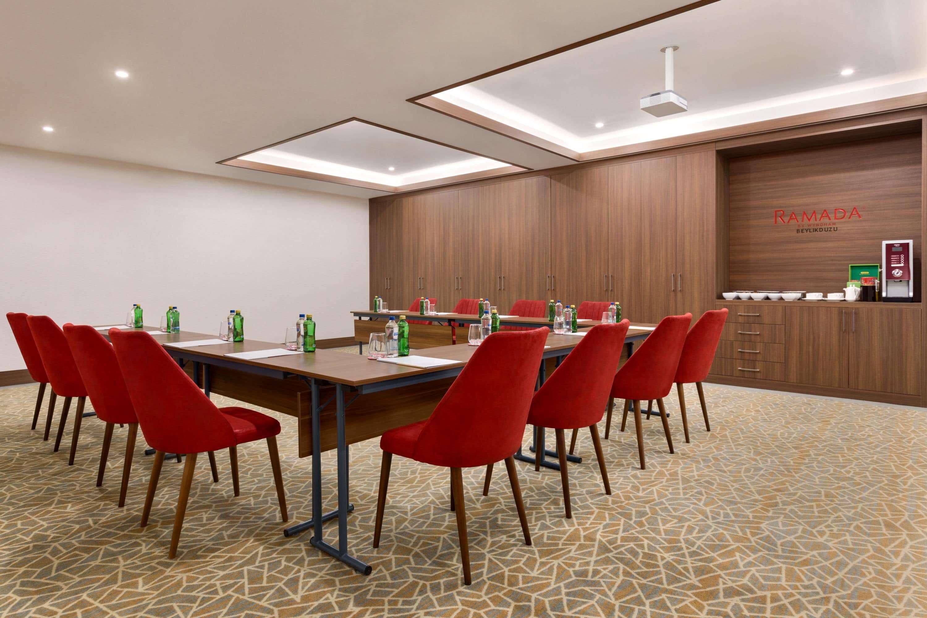 Hotel Ramada By Wyndham Beylikduzu Istanbul Exterior foto